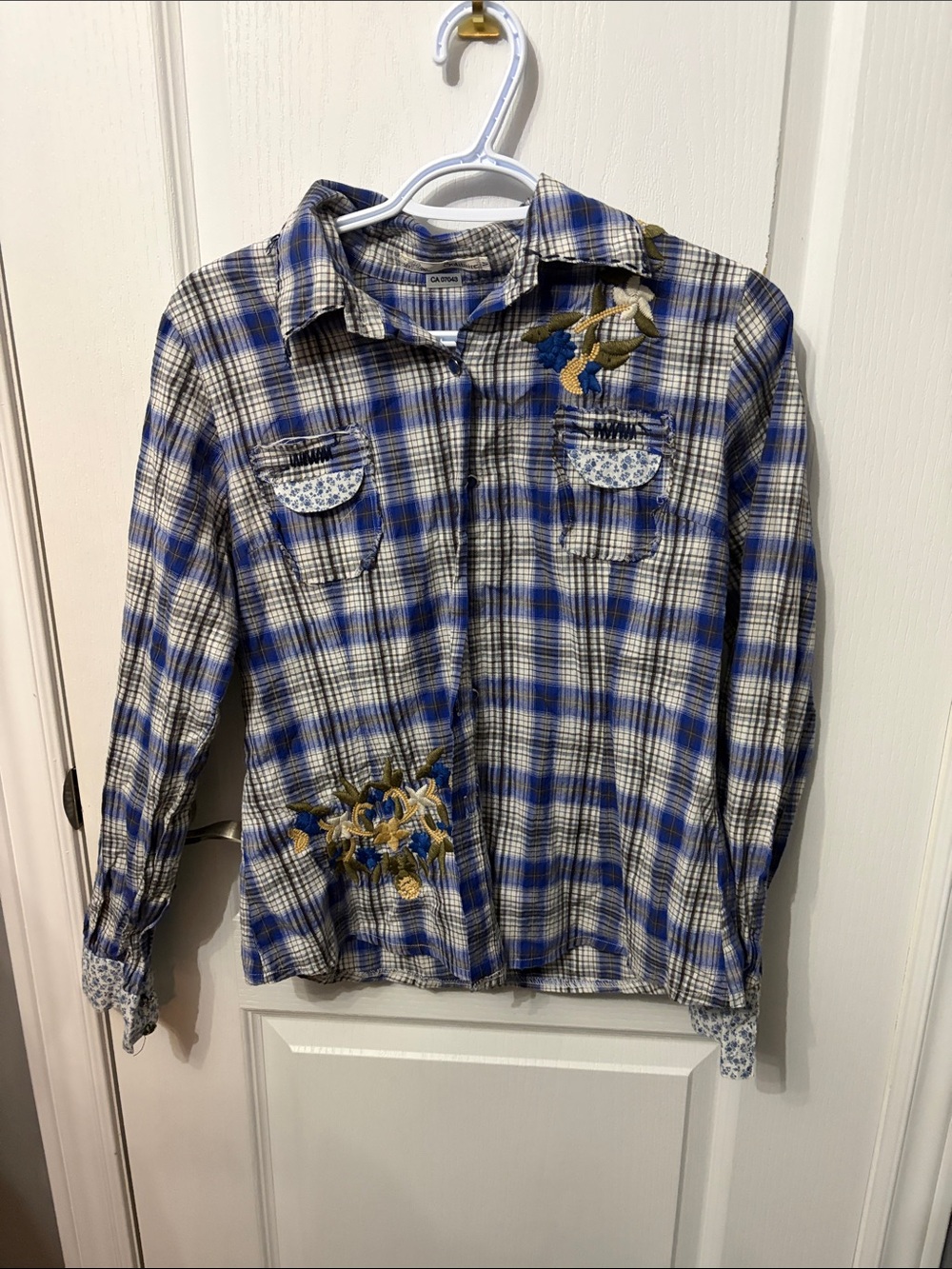Solitaire Blue and White Plaid Embroidered Button-Down Shirt